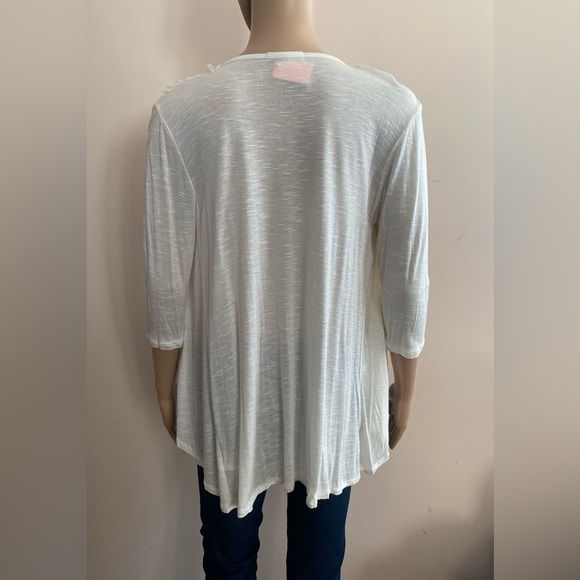 Queen Esther - Picture 3 of 3